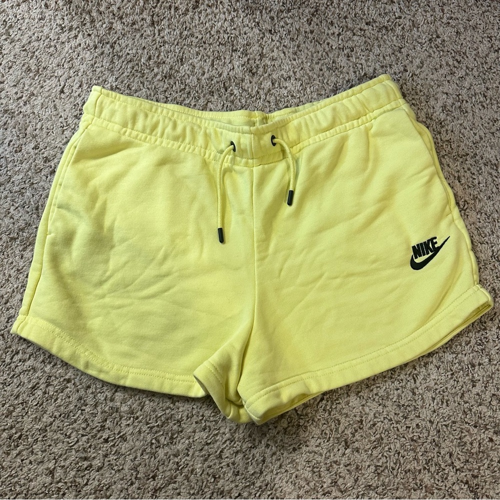 Nike Sweatshorts - S